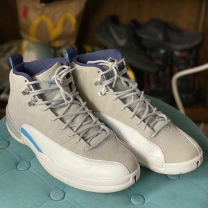 Jordan 12 retro UNC Wolf gray/ uni Blue Size 10.5